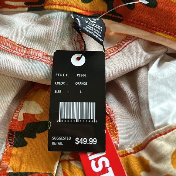 Redfox NWT women’s size Large red/orange camo cargo pants hot!!!! - Picture 6 of 11